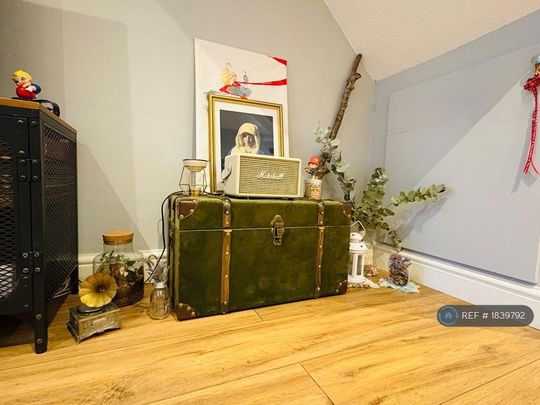 2 bedroom terraced house to rent - Photo 1