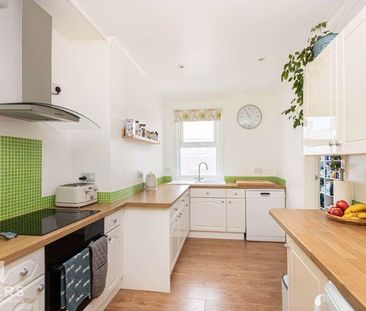 3 bedroom apartment to rent - Photo 6