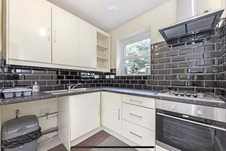 6 bedroom detached house to rent - Photo 5