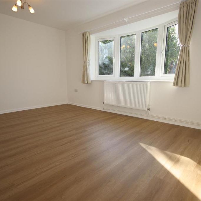 4 bedroom house to rent - Photo 1