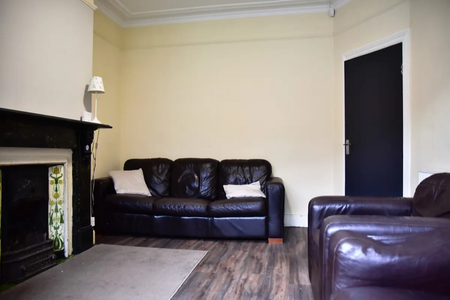 5 Bed - 67 Headingley Avenue, Headingley, Leeds - LS6 3ER - Student - Photo 3