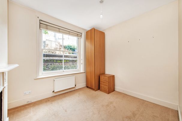 Rostrevor Road, London, SW6 - Photo 1