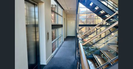 MODERN 1 BEDROOM + STUDY APARTMENT IN A SECURITY BUILDING WITH A LIFT - Photo 4