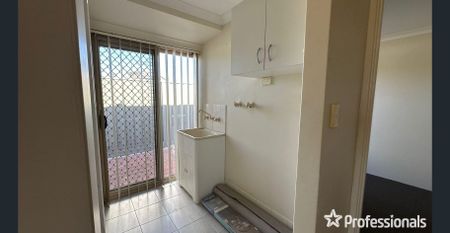 Prime Location! - Photo 2