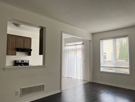 For Lease - 15 Aird Court, Milton, Ontario - Photo 2