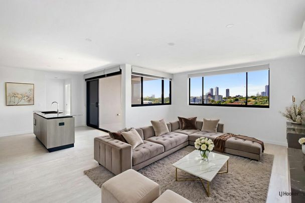 The Ultimate Indoor-Outdoor Entertainer with Spectacular Views! - Photo 1