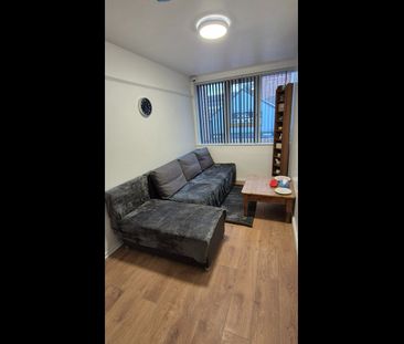 Room in a Shared Flat, Birmingham, B12 - Photo 1