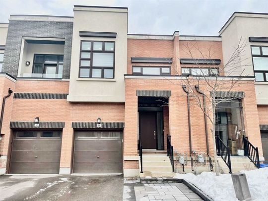 For Lease - 44 Causland Lane, Richmond Hill, Ontario - Photo 1