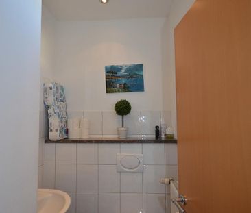 Ideal für das Paar! Helle 2-Zimmer-Wohnung mit Garage in Neumarkt, ... - Photo 2