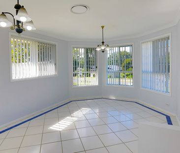 Perfect home for families - beautiful views, outdoor escapes and re... - Photo 4