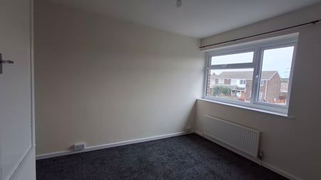 3 bed house to rent in - Photo 3