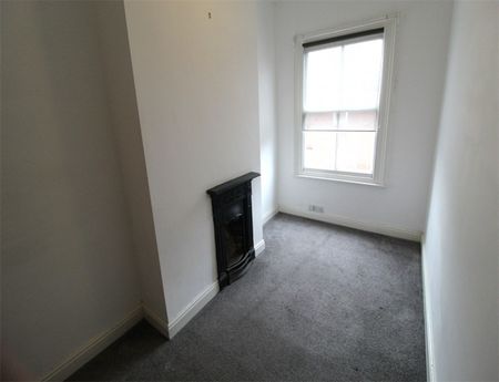2 Bedroom Terraced To Let - Photo 4