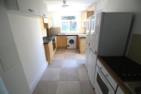 House share to rent - Photo 4