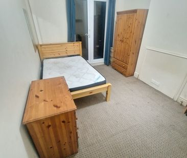 Room in a Shared House, Harrow Road, B29 - Photo 4