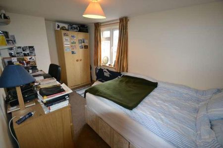 Blenheim Gardens, Reading, RG1 - Photo 2