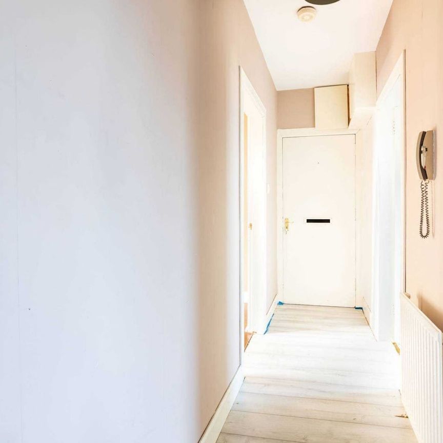 3 Bed Flat, Mansefield Road, AB11 - Photo 1