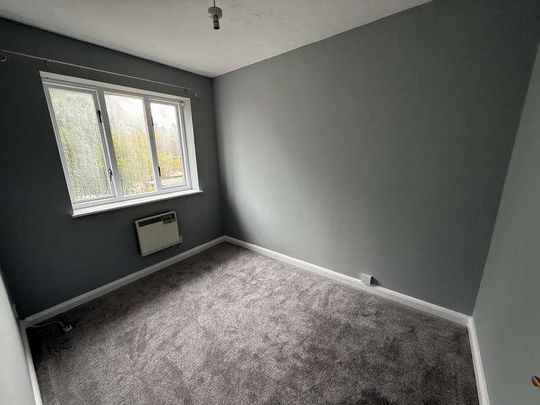 Lindale Close, NG2 - Photo 1