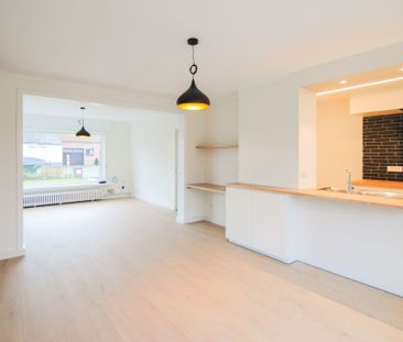 Gerenoveerde woning met twee slaapkamers en zonnige tuin - Photo 3