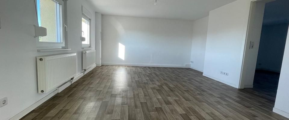 2-Raum-Wohnung mit offener Küche - Photo 1