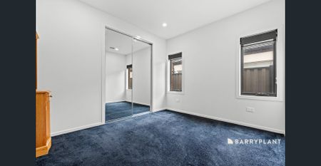 Modern Family Living in a Prime Craigieburn Location - Photo 4