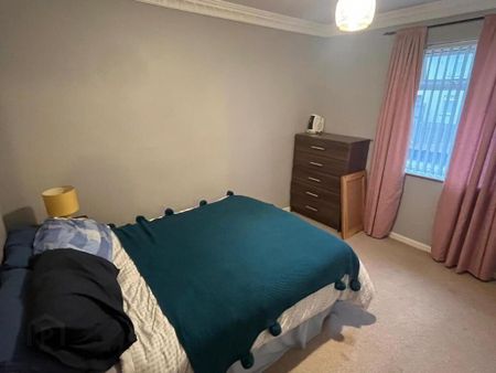 2 Victoria Gardens, Lurgan, Craigavon, BT67 9AZ - Photo 5