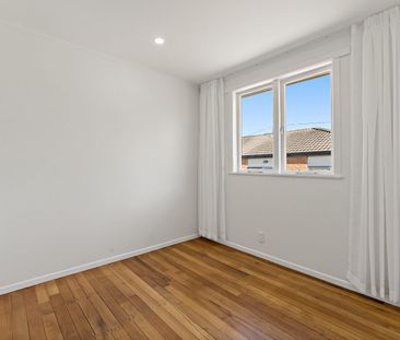Modern, Comfort & Location - Photo 2