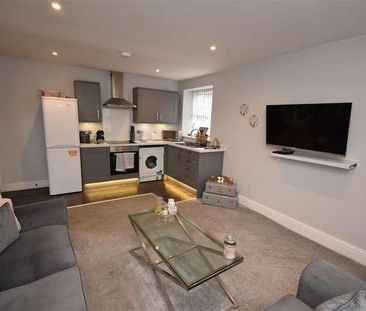 Prenton Road East, Prenton, CH42 - Photo 2