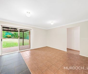 Spacious Villa with House like proportions, Walk to Metro and Tower... - Photo 1