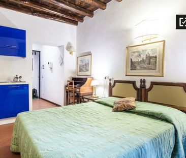 rome, Lazio 00187 - Photo 3