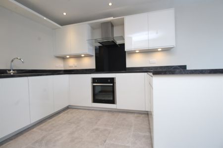 Baker Court, West Bridgford, NG2 5FF - Photo 4