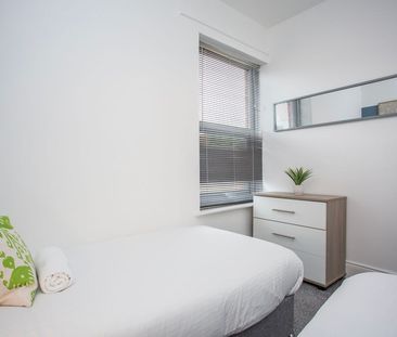 John Street - Photo 5