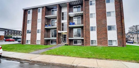145 Rue Larose (Hull) Grand Logement Tout Près D'Ottawa - Photo 2