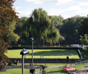 4 bedroom semi-detached house to rent - Photo 4