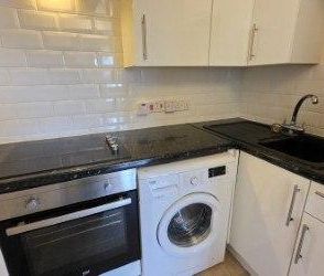 Studio to rent - Photo 6