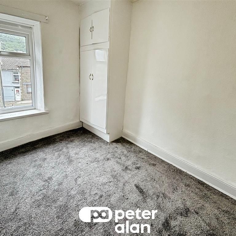 3 bedroom property to rent - Photo 1