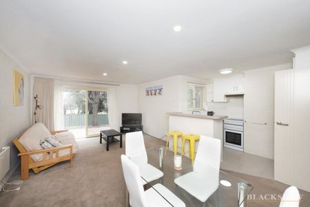 52 Nicklin Crescent, Fadden ACT 2904 - Apartment For Rent | Domain - Photo 2