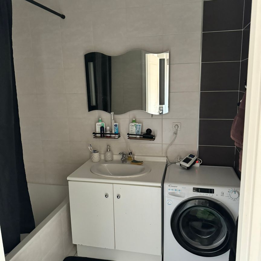 3 pièces - 55,97 m² - 2ème étage - Colocation non autorisée - Photo 1