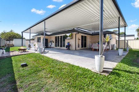 5 Candle Crescent, Caboolture QLD 4510 - House For Rent - $800 | Domain - Photo 2