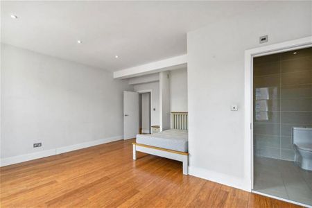3 bedroom flat to rent - Photo 2