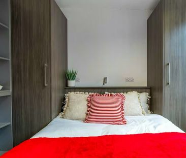 2 Bed Apartment - Photo 3
