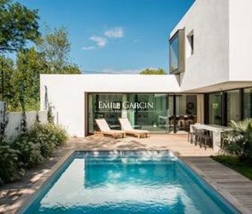 Maison contemporaine à louer à Anglet, aux portes de Biarritz avec piscine. - Photo 6