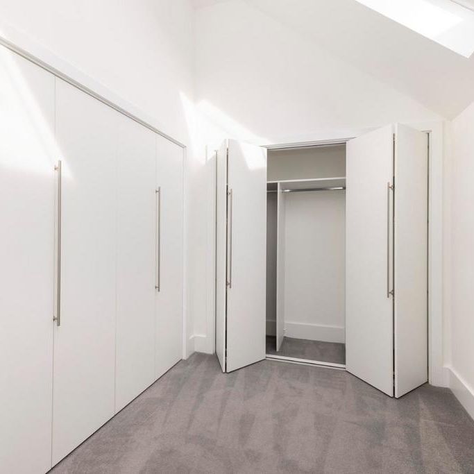 3 bedroom flat to rent - Photo 1