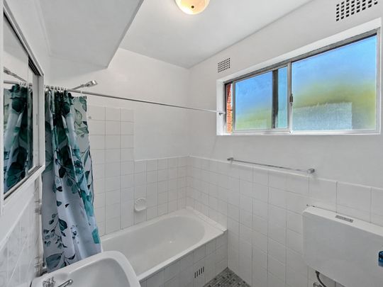 10/37 Meadow Crescent, Meadowbank NSW 2114 - Apartment For Rent | Domain - Photo 1