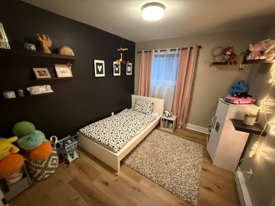 Modern Suite in Burnaby – Utilities & Wifi Included - Photo 1