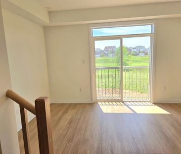 For Lease - 389 Conklin Road Unit# 40, Brantford, Ontario - Photo 4