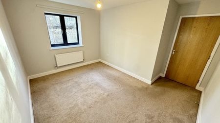 Sussex Place, BS2 - Photo 3