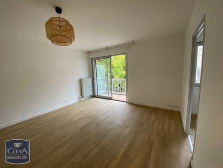 Location Appartement 1 pièce 30m² CHAMBERY 73000 - Photo 2