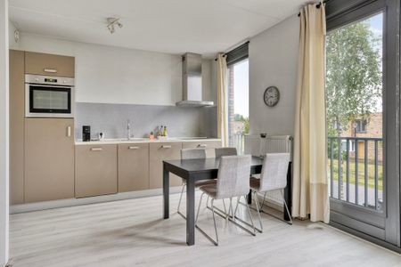 EINDHOVEN, Graslinnen - Photo 3