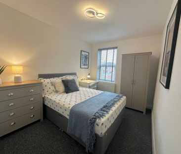 1 bedroom in a house share to rent - Photo 3