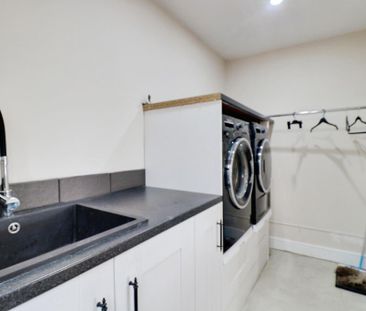 4 bedroom link detached house to rent - Photo 3